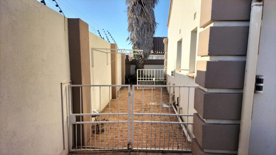2 Bedroom Property for Sale in Vaalpark Free State